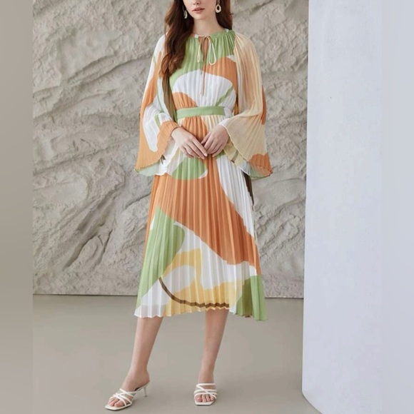 MOTF Premium Elegant Multi Color Pleated Bell Sleeve Dress - Picture 3 of 6